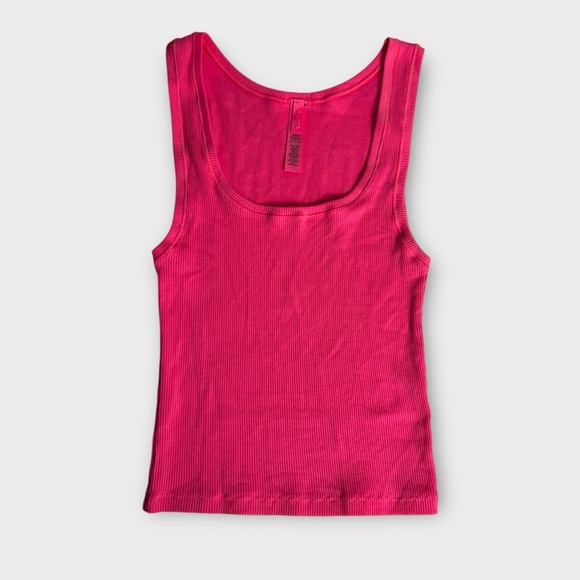 SKIMS Limited Edition Hot Pink Ribbed Tank & Boxer Set - Picture 4 of 10